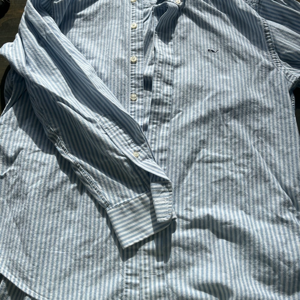 Vineyard Vines Classic Button Down - image 3